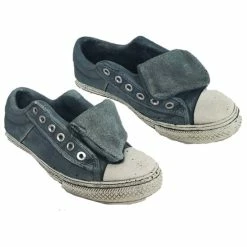 Flash Sale 😀 Santa's Workshop Cement 👟 Sneaker Planters - 2 Assorted ⭐